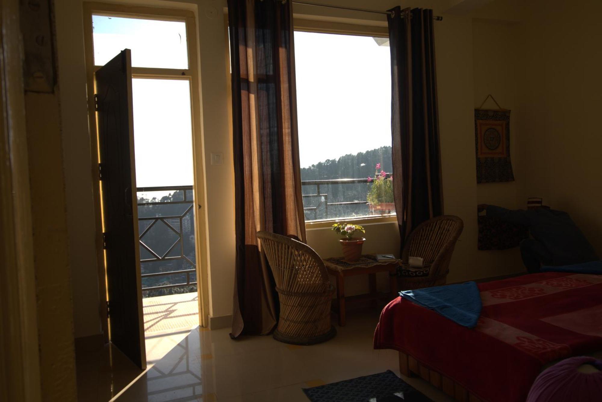 Oasis Guest House Bhagsu D'Shala Dharamshala Eksteriør billede