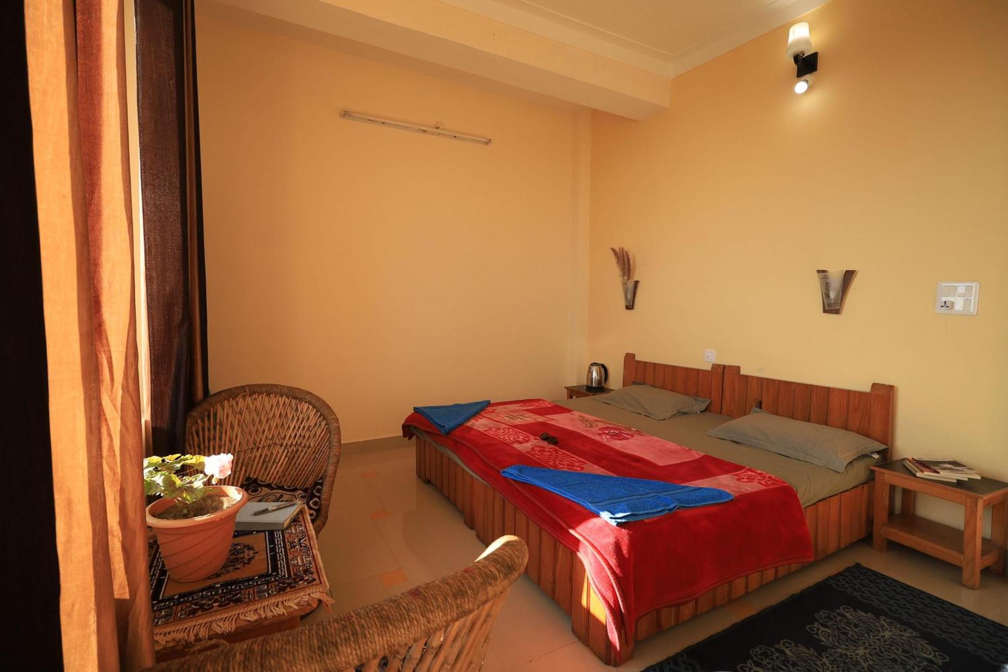 Oasis Guest House Bhagsu D'Shala Dharamshala Eksteriør billede